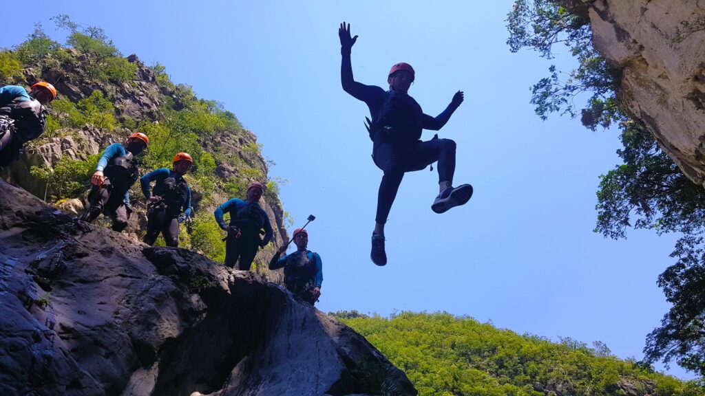 Saltos al agua de hasta 18 metros